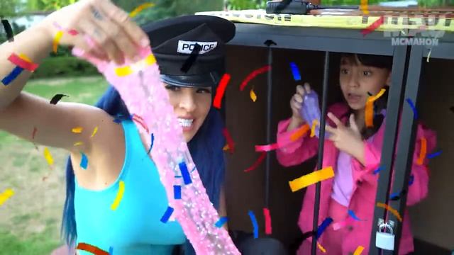 ENCERRAMOS A DANIELITA EN UNA CÁRCEL MINIATURA POR 24 HORAS ?⛓ @KarlaBustillos смотреть онлайн