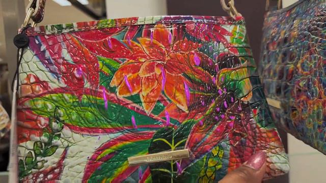 BRAHMIN GORGEOUS AND BEAUTIFUL GENUINE LEATHER ~BAGS~WALLETS #Brahmin#BrahminBags#Shopwithme#vlog смотреть онлайн