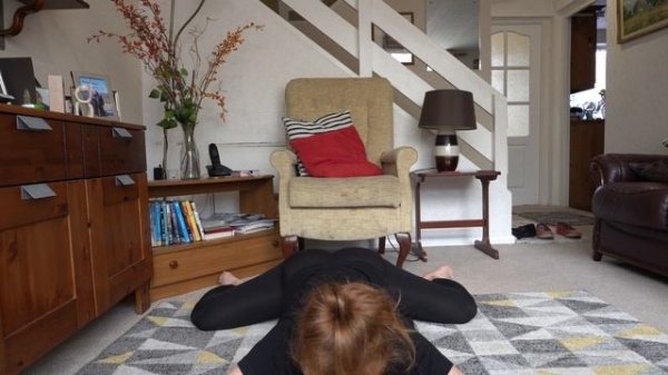 Stretching For Middle Splits | How To Get Your Box Splits | Side Split Stretch Training