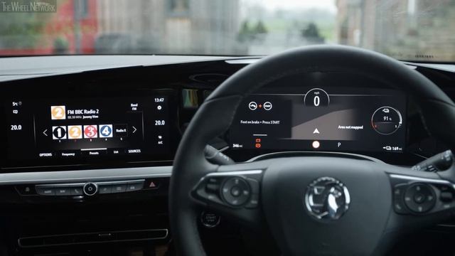 2021 Vauxhall Mokka-e | Mamba Green | Driving, Interior, Exterior смотреть онлайн