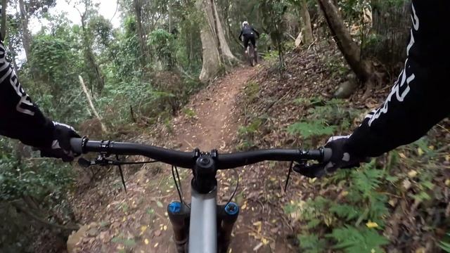 WILD ENDURO LAPS WITH THE CREW | Jack Moir | смотреть онлайн