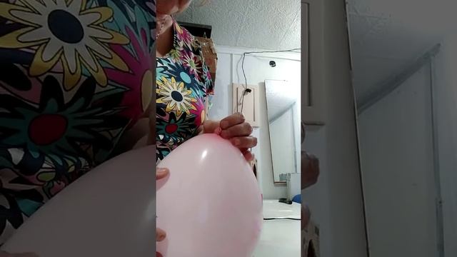 Как развязать завязанный шарик смотреть онлайн