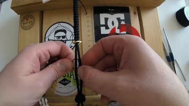 Браслет из паракорда и микрокорда. Tutorial Paracord and Micro Cord bracelet Fenrir Knot DIY смотреть онлайн