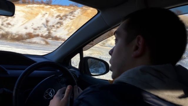 Toyota Aqua GS, один из самых экономичных авто в Мире!! Тест драйв смотреть онлайн