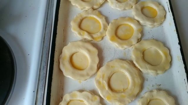Как сделать тортик из слоёного теста и тарталетки! Супер вкусно и быстро?!!!!?????? смотреть онлайн