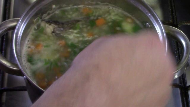 Уха из щуки. Царская уха! Рыбный суп из щучьей головы и хвоста. смотреть онлайн