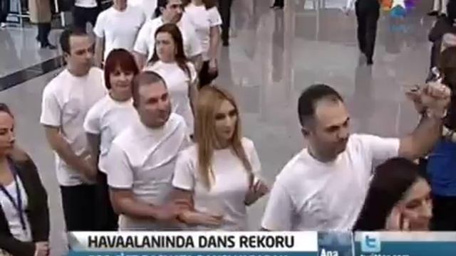 Bachata Rekoru -Ataturk Havalimani смотреть онлайн