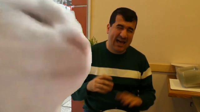 Cat vibing to new song by Bilal Göregen. Kaoma Lambada cover 2020 смотреть онлайн