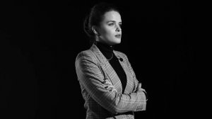 Роберт Рождественский - «На земле безжалостно маленькой»