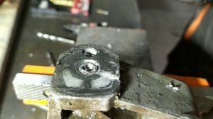 КАК ВЫСВЕРЛИТЬ БОЛТ М10 БЕЗ ПОСЛЕДСТВИЙ