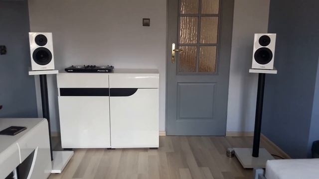 Yamaha AX-500/Yamaha CDX-396/Yamaha NS-BP300 смотреть онлайн