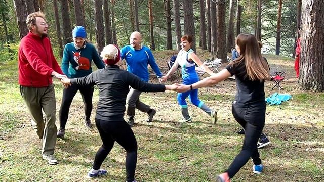 Хороводы, игры и танцы на берегу реки Уфы | Ураловед смотреть онлайн