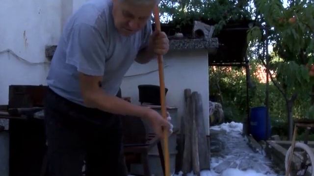 Газова бутилка събори къща в Енина смотреть онлайн