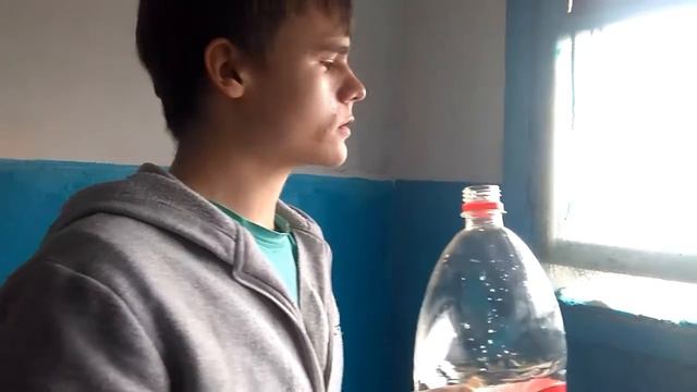 Псих!выпил 2 литра колы! смотреть онлайн