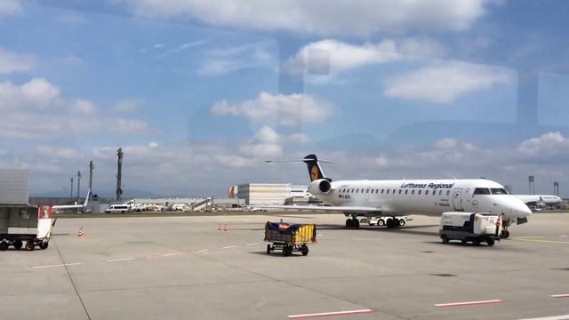 Frankfurt Airport - Rundfahrt Mini-Tour смотреть онлайн