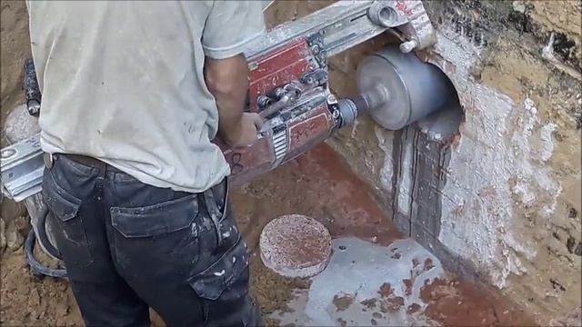 Как сверлят тех.отверстие для труб и электро кабеля!!! смотреть онлайн