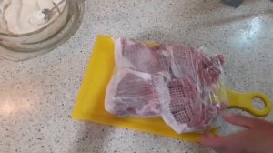 Свиные антрекоты на косточке  в духовке . Вкусно и просто