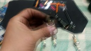 ЛАЙФХАК ВЫКРУТИТЬ СЛОМАНУЮ СВЕЧКУ ИЗ ДВИГАТЕЛЯ ОБЛОМИЛ СВЕЧУ ДВС, КАК ИЗВЛЕЧЬ ЮБКУ СВЕЧКИ ТОРЕКС T4