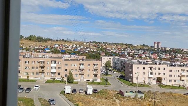 Двухкомнатная квартира в "Родниковой долине" с двумя застекленными балконами. смотреть онлайн