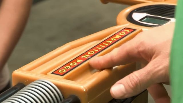 Storage Wars: Jump Around: Pogo Stick Style (Season 11) | A&E смотреть онлайн