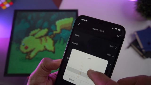 DIVOOM Pixoo 64 | Kickstarter Project | NEW Pixel Art Cloud Frame | Unboxing - Setting Up & Review.