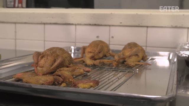 How a Legendary Chef Runs One of the World's Most Iconic Restaurants — Mise En Place смотреть онлайн