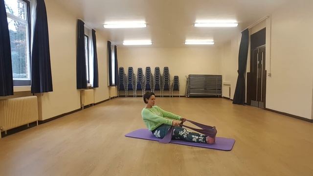 Vikki Davis Fitness - Fitness Pilates - Resistance Bands Part 2 смотреть онлайн