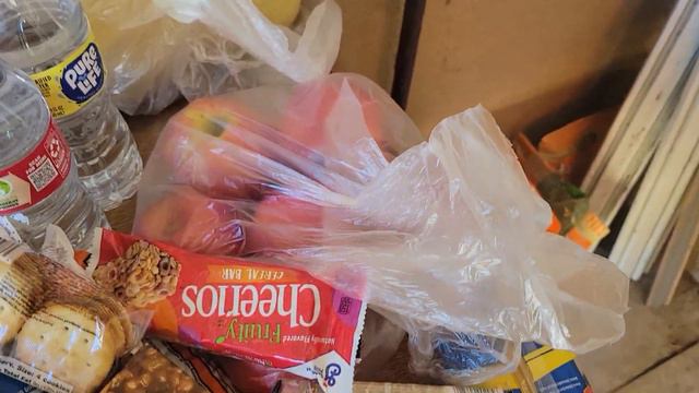 Сколько еды можно взять бесплатно в США? смотреть онлайн