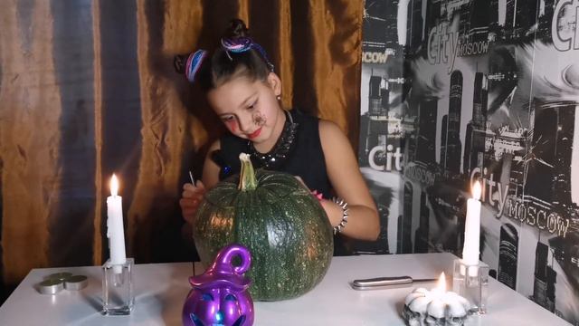 КАК ВЫРЕЗАТЬ ТЫКВУ НА ХЭЛЛОУИН. СВЕТИЛЬНИК ИЗ ТЫКВЫ. ФОНАРЬ ИЗ ТЫКВЫ. HALLOWEEN #ХЭЛЛОУИН смотреть онлайн