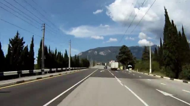 Из Алушты в Ялту за ~3 минуты (~600 км/ч) смотреть онлайн