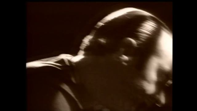 Phil Collins - Another Day In Paradise (Official Music Video). смотреть онлайн