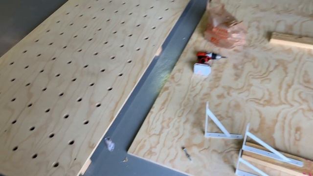 DIY PEGBOARD WALL | Building my own Art Display for ArtsGoggle! смотреть онлайн