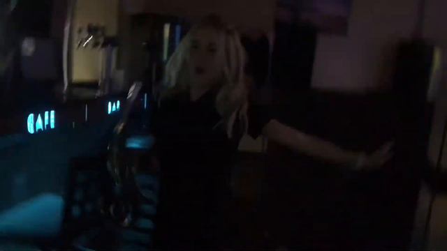 Sax / Саксофонистка Карина Багдасар. смотреть онлайн