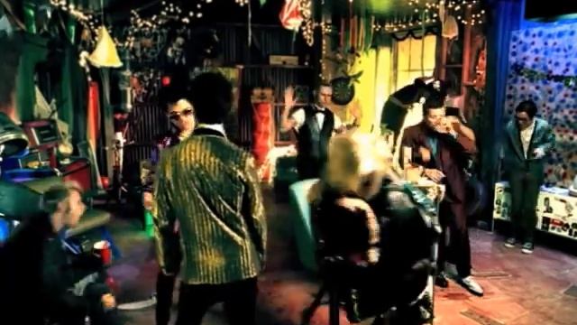 Green Day - Holiday [Official Music Video]