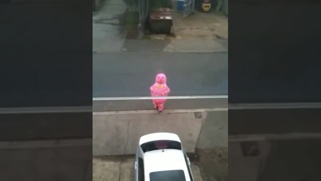 Mr Blobby hits Island Farm Avenue смотреть онлайн