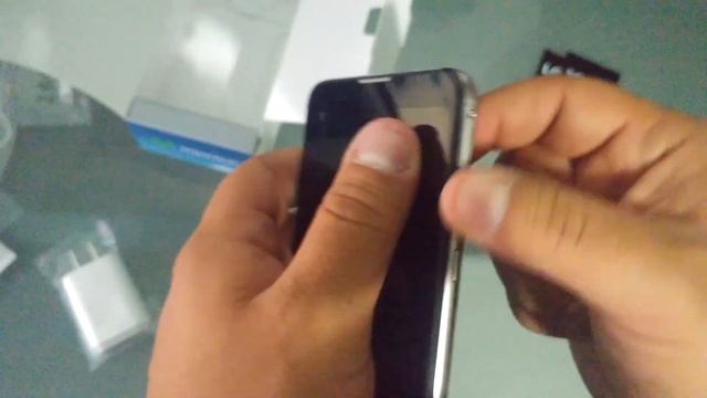 LG X Screen: Unboxing en español смотреть онлайн