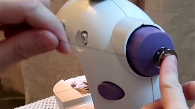 MINI SEWING MACHINE UNBOXING AND HOW TO USE смотреть онлайн