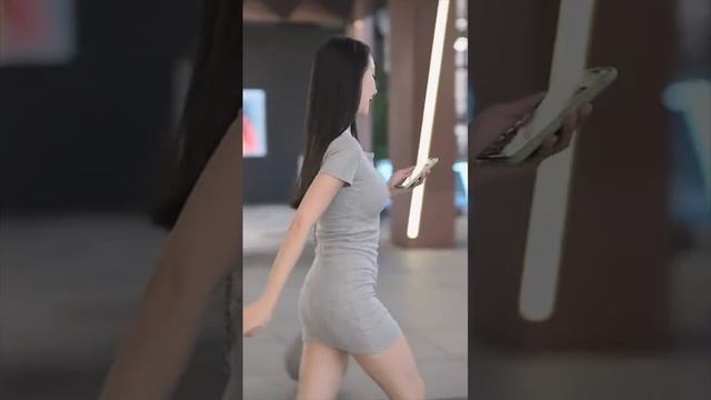 ? Сексуальное Облегающее Однобортное Платье С Короткими Рукавами И Глубоким Вырезом смотреть онлайн