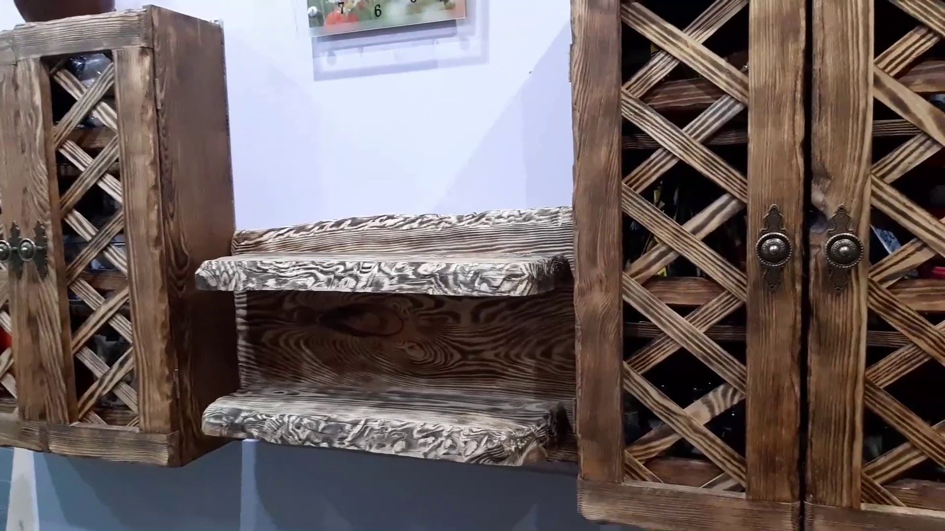 Полка из дерева своими руками / Обжиг дерева / Браширование смотреть онлайн