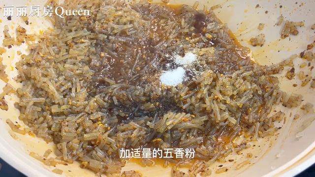 蘿蔔這做法火了，外面一根買15，在家做不到2塊，不用發麵，解饞，【麗麗廚房】，#蘿蔔，#蘿蔔的做法，#蘿蔔料理，#蘿蔔食譜，#蘿蔔卷 ，#蘿蔔怎麼做好吃，#蘿蔔粉條韭菜餡包子，#蘿蔔粉條餡餅 смотреть онлайн