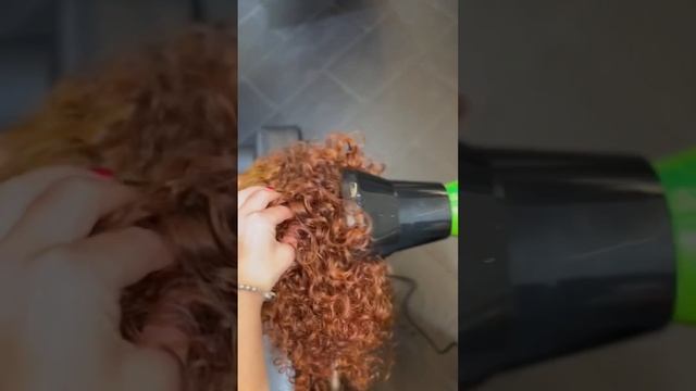 Спирально-вертикальная завивка от стилиста Маргариты Рубяжевой смотреть онлайн