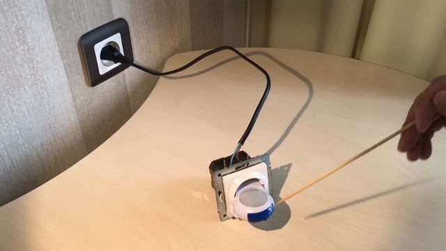 Розетка с термоконтроллером Самая безопасная розетка в мире. смотреть онлайн