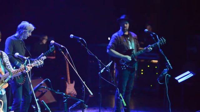 Phil Lesh & Friends Tangled Up in Blue Nov 16 2017 Chi nunupics.com смотреть онлайн