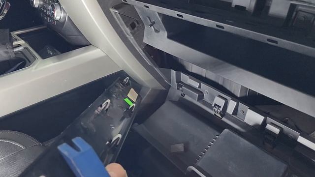 DIY: 2015-2020 Ford F150 Cabin Air Filter Change смотреть онлайн