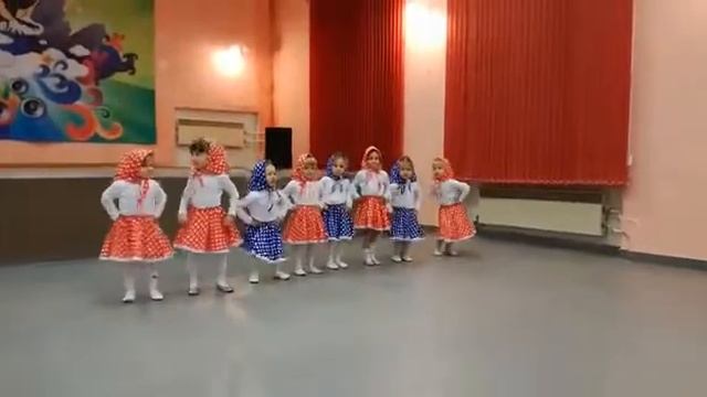 Танец "Мы-милашки, куклы-неваляшки" смотреть онлайн