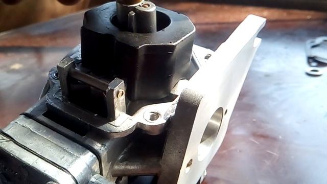 Ремонт карбюратора лодочного мотора Ямаха 5. смотреть онлайн