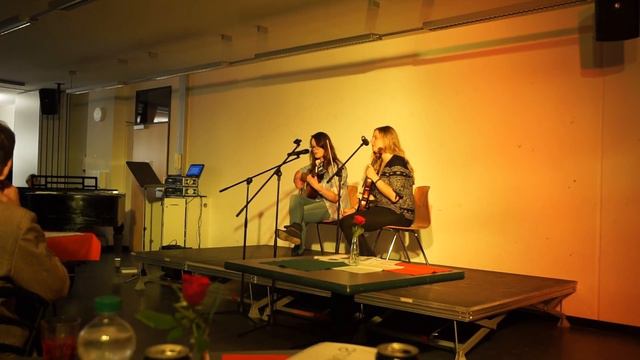 Cambierá | Neffa - Luisa & Lara смотреть онлайн