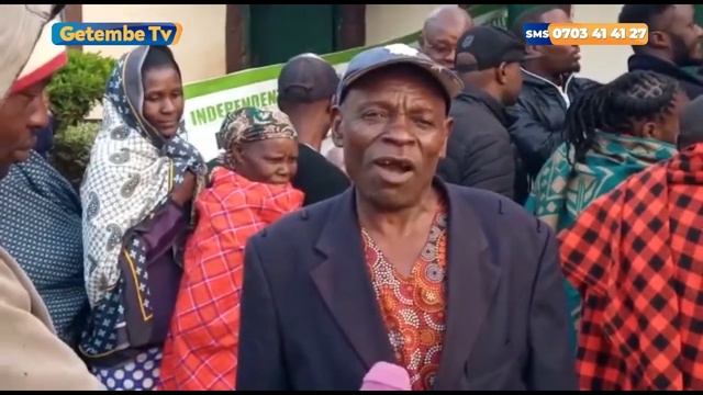 Residents of South Mugirango react to the ongoing voting process смотреть онлайн
