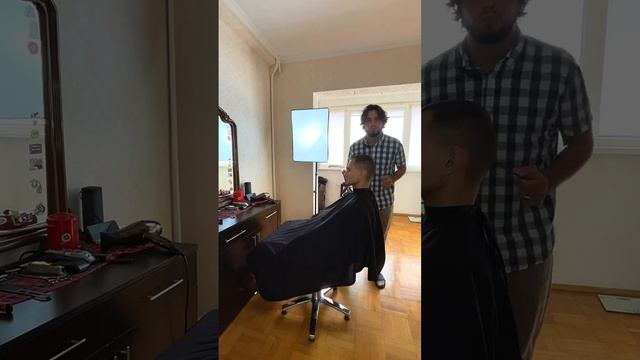 Бесплатные стрижки только в колледже ? #барбер #барбершоп #стрижки #прикол #сочи смотреть онлайн