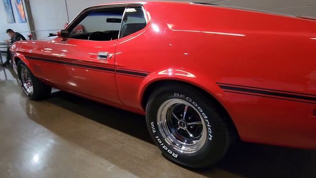 1971 Ford Mustang Mach 1 walk-around - AUTO|ONE (UCT11919) смотреть онлайн
